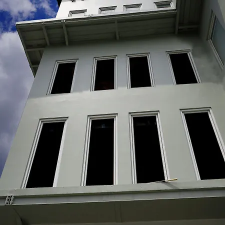 UROOMS Senayan-3
